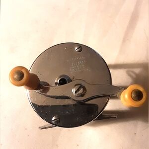 1943 PFLUEGER TRUMP REEL